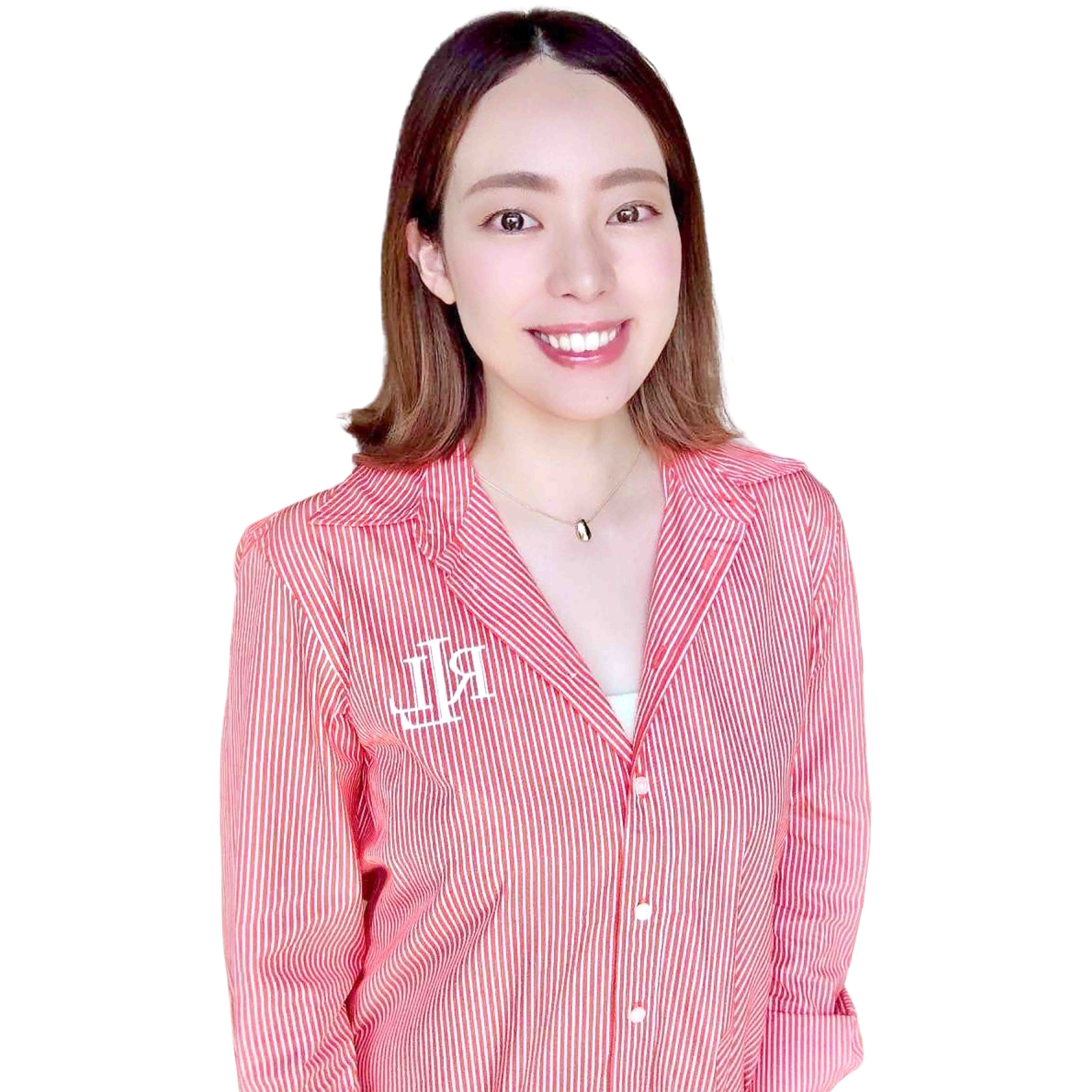 横浜店アナリスト 柴田カナ